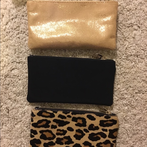 Sold - Picture 3 of 8